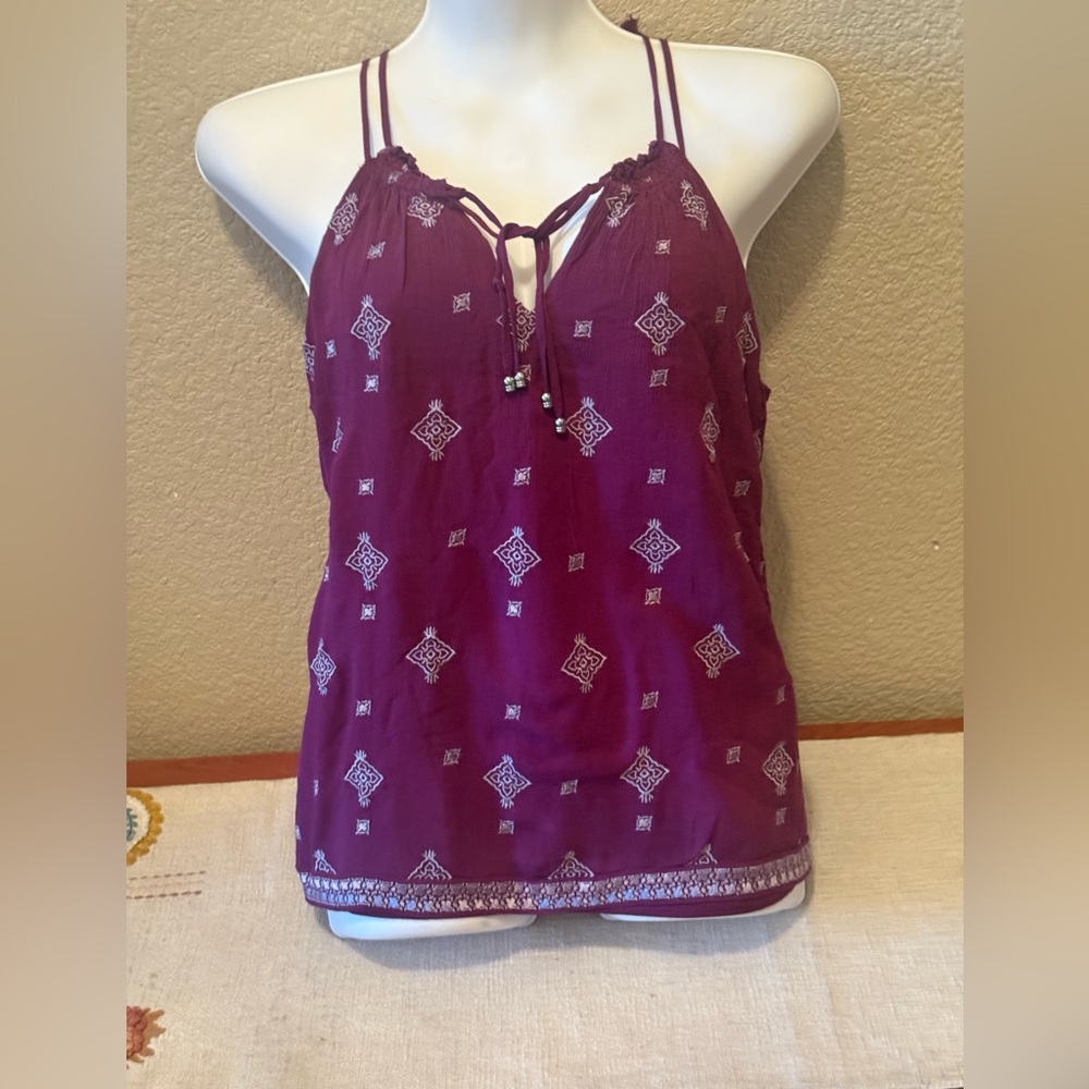 White House Black Market Red and Purple Relaxed Camisole - Picture 4 of 14
